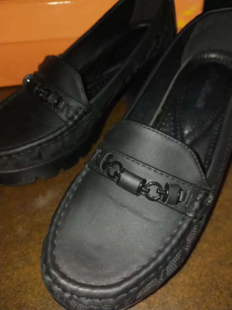 Sepatu Wedges wanita