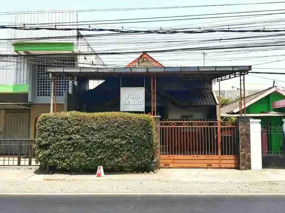N66 Rumah di Poros Jalan Raya Pakisaji Cocok Untuk Usaha / Mess / Office