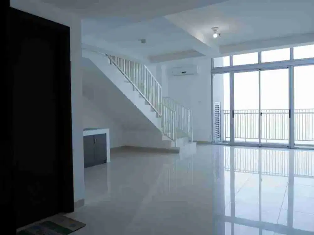 Di sewa Ruang Kantor 2 Lantai Neo Soho