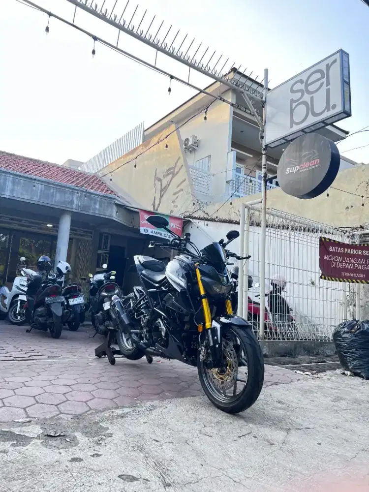 Jual Yamaha Xabre low KM full modif proper