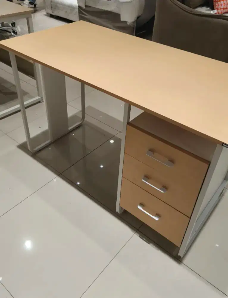 MEJA KANTOR + LACI