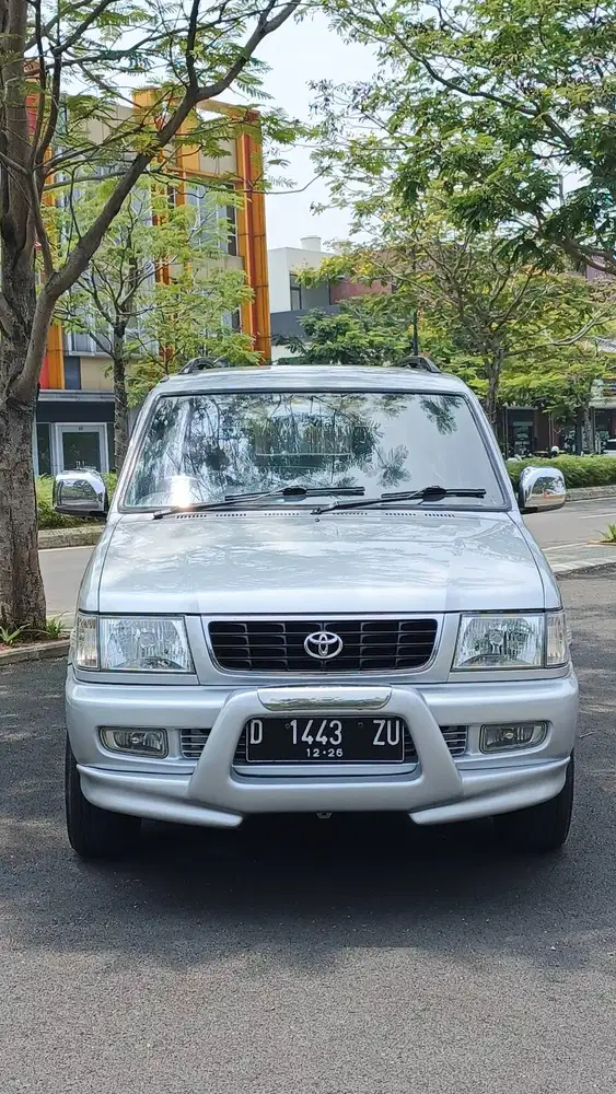 TOYOTA KIJANG LGX 2.0 BENSIN MATIC-AT 2001