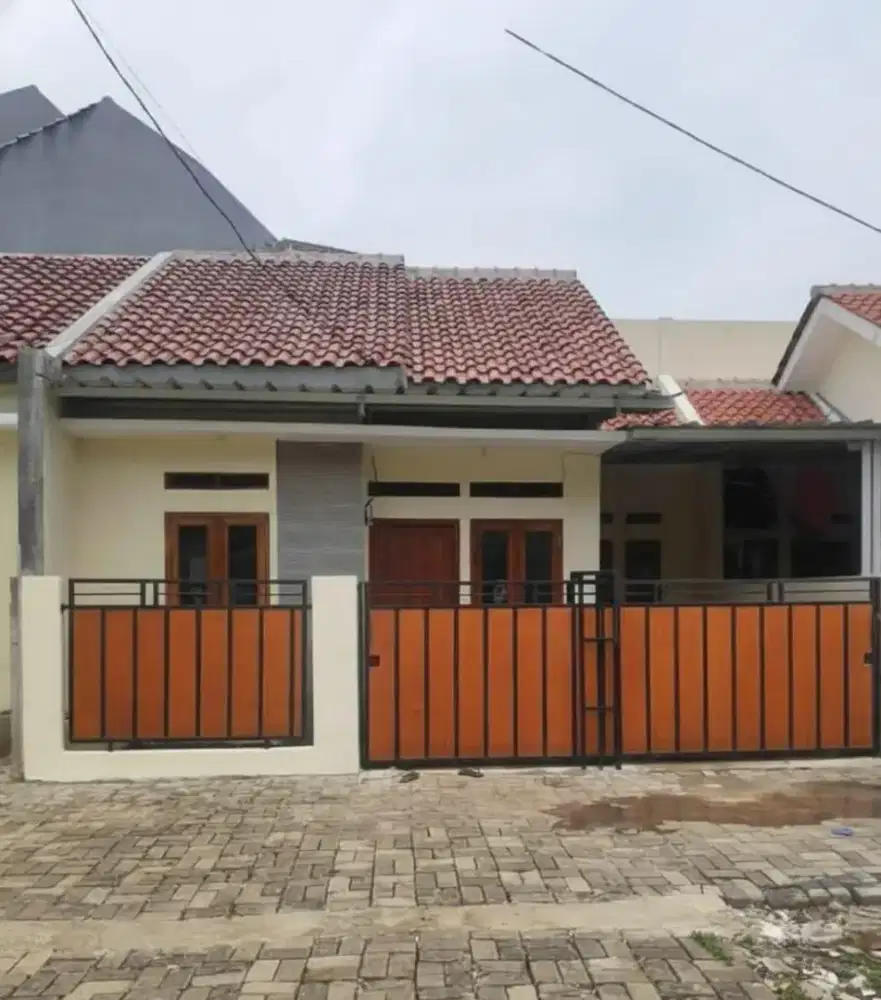 Rumah siap huni di depok dekat ke tol desari