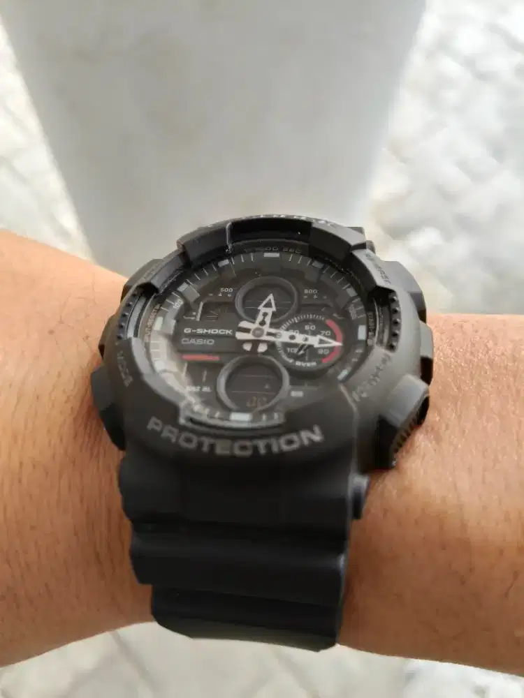 G SHOCK GA - 140 - 1A1DR