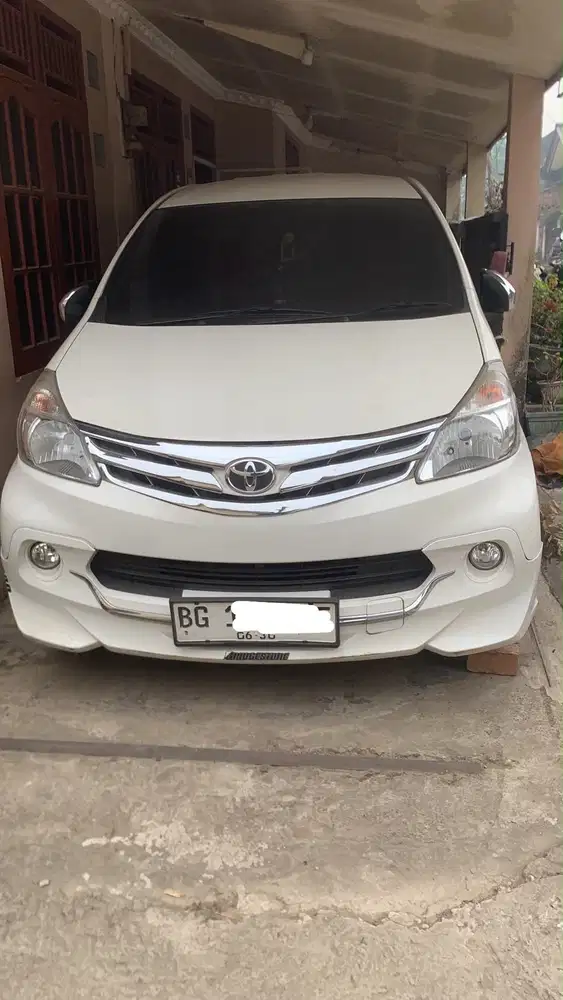 TOYOTA AVANZA LUXURY 1.3 G MT TAHUN 2015