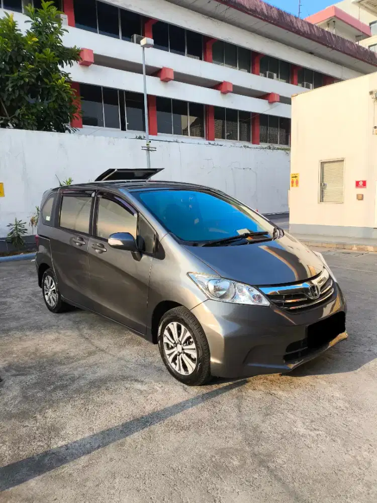 Honda Freed E PSD 2012