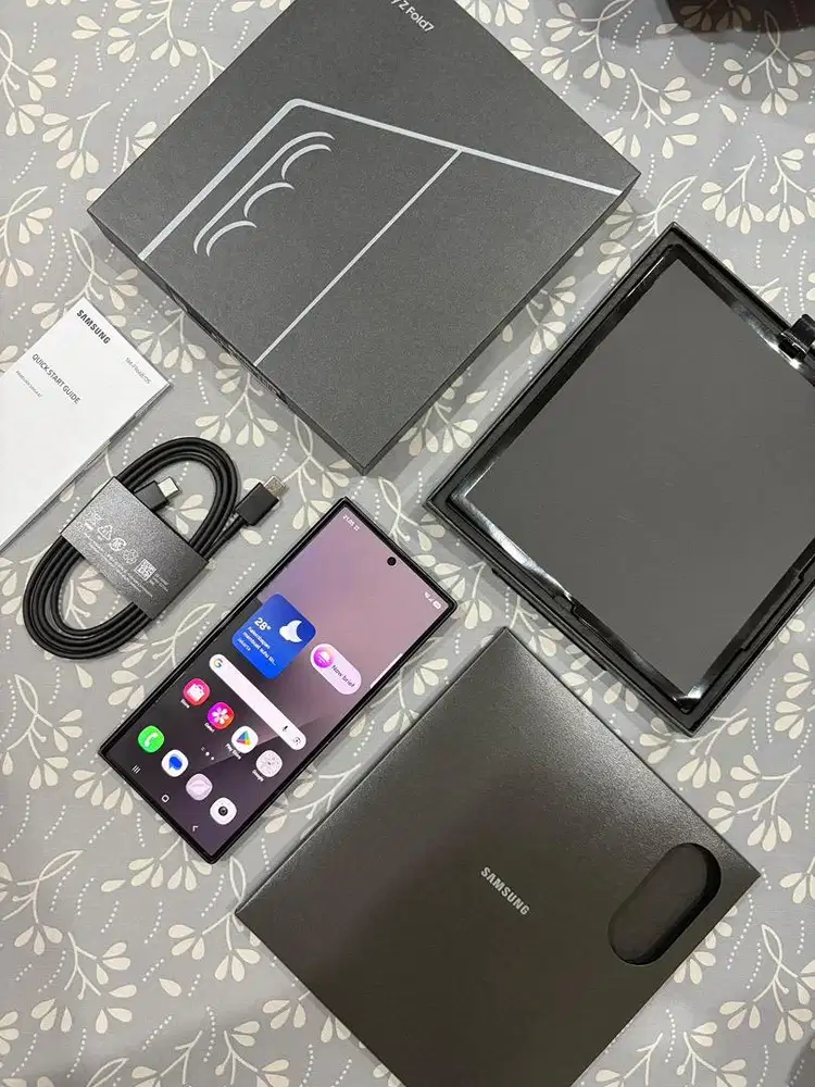 SAMSUNG GALAXY Z FOLD7 512GB BLACK MULUS KELENGKAPAN 100%