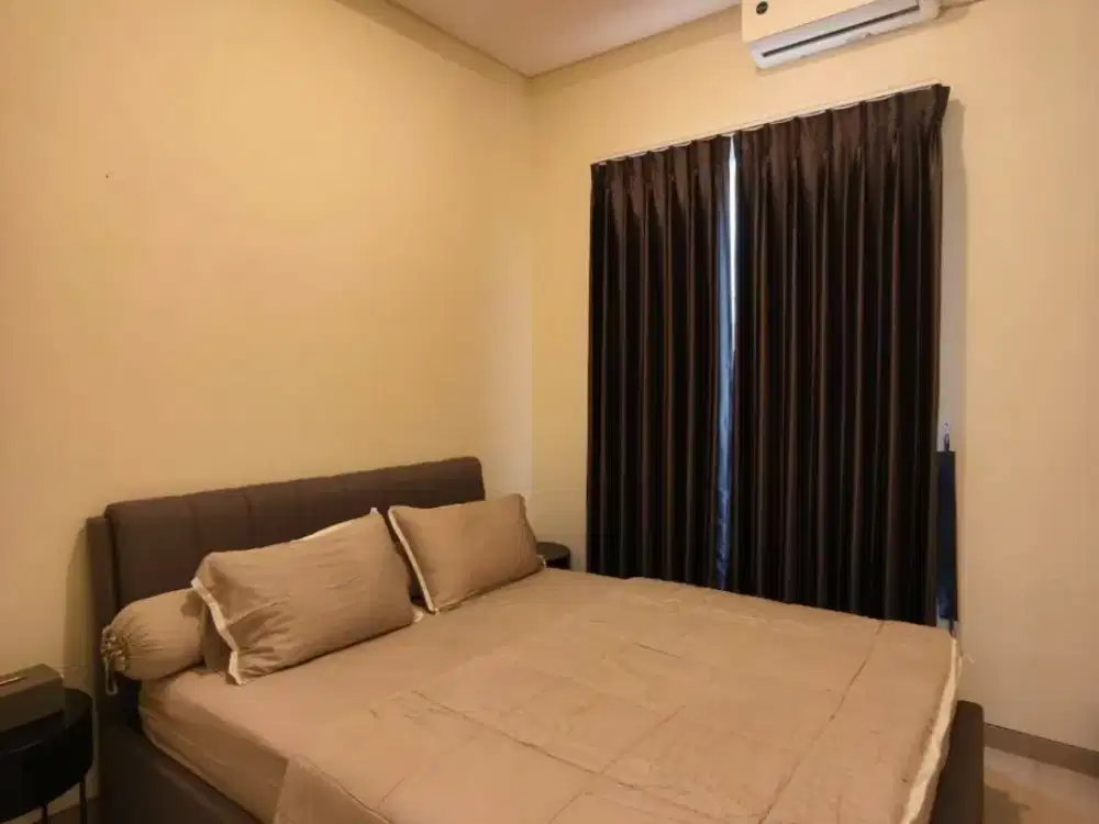 Rumah Rungkut Asri Full Interior• Bonus Tandon Atas + Bawah (Plus 2 Pompa Air)⁠• Model Scandinavian Modern Minimalis• Row Jalan 3 Mobil