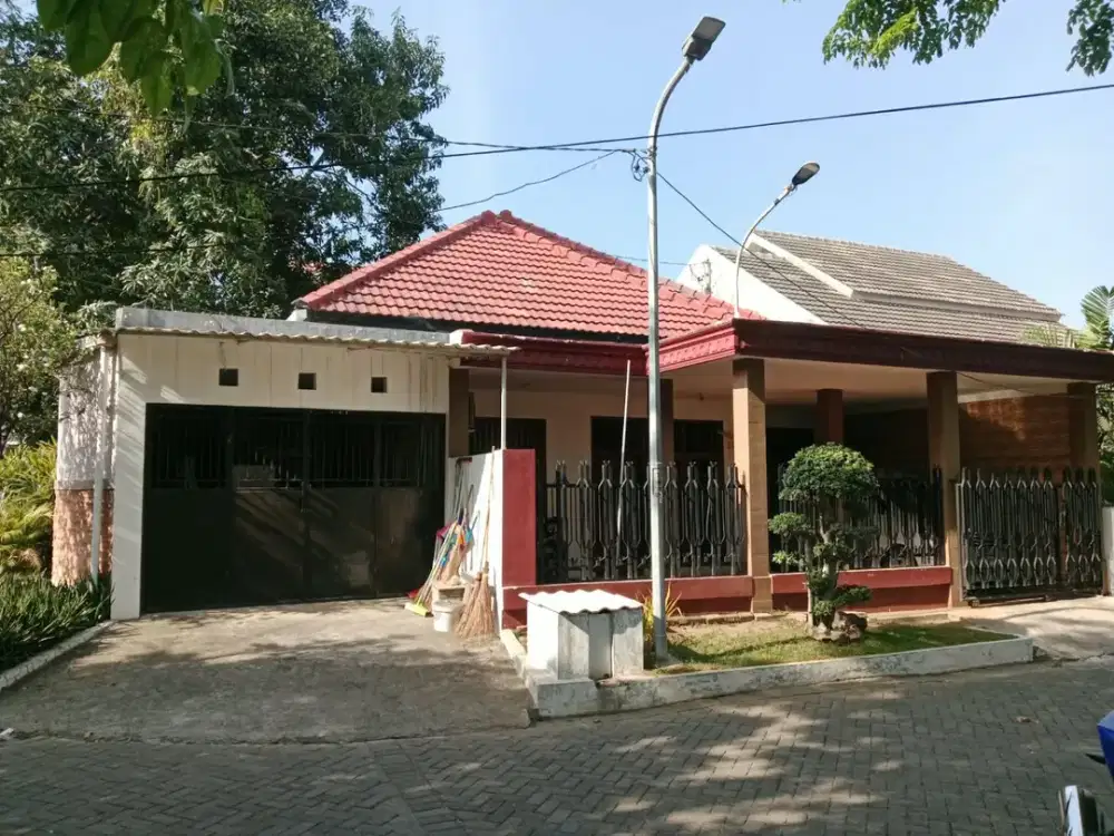 Rumah Semolowaru Tengah Hook Row Jalan 2 Mobil
