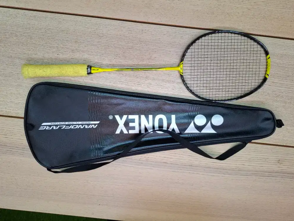 Raket Yonex Nanoflare 1000 ZZ