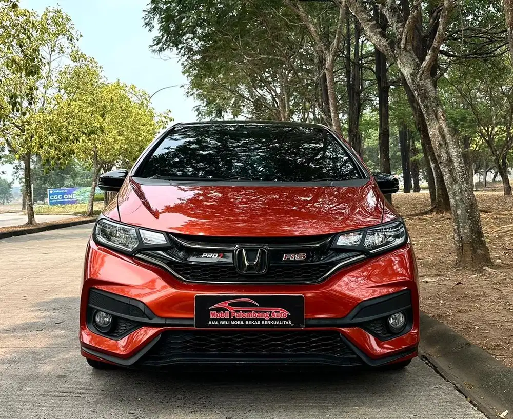 Honda Jazz RS matic 2019 km rendah 80rb orisinil mulus terawat sekali