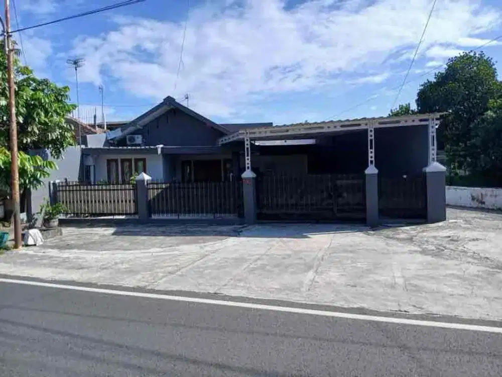 DIJUAL RUMAH STRATEGIS TENGAH KOTA DI JALAN KAPTEN PATIMURA SERENGAN SOLO