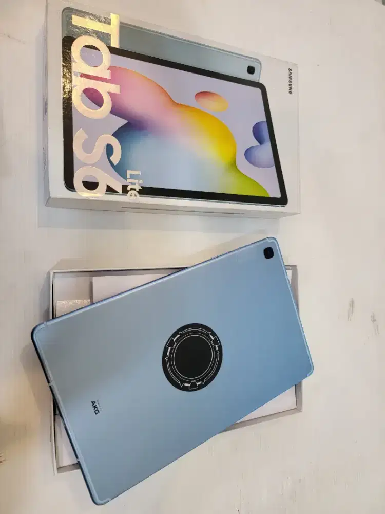 Samsung Tab S6 lite 4/128GB.