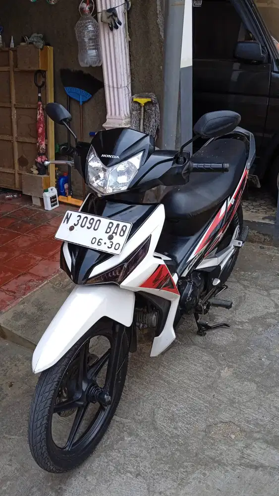 Dijual Supra X 125cc Fi 2015
