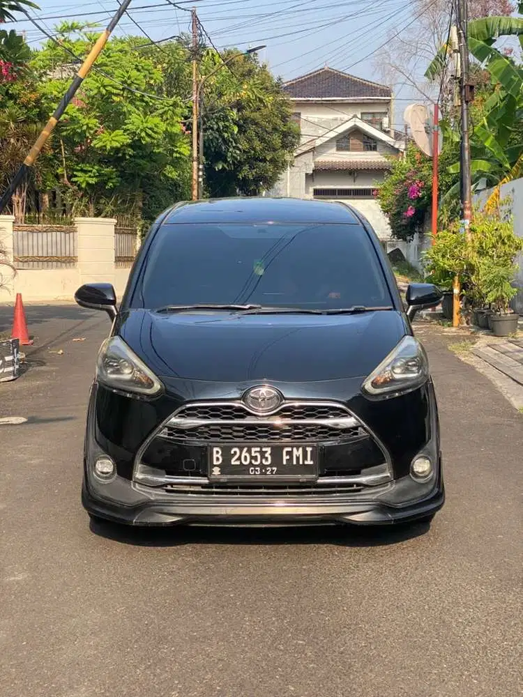Toyota Sienta Q 1.5 2016 A/T