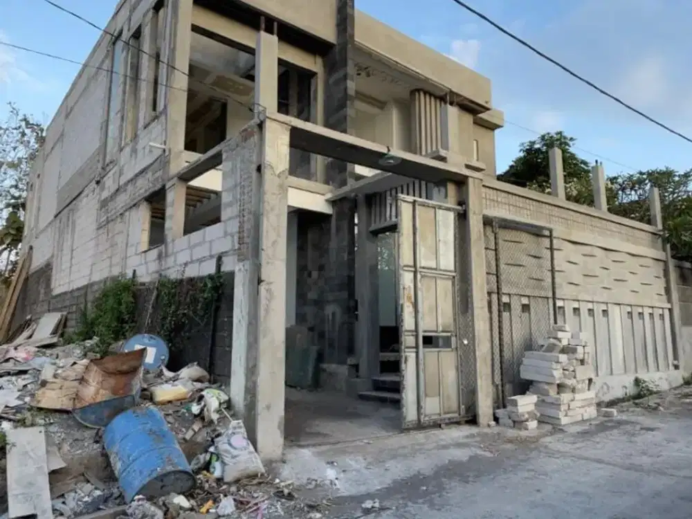 Dijual Villa 2 Lantai Non Finishing Lokasi Tenang di Kampial, Nusa Dua.