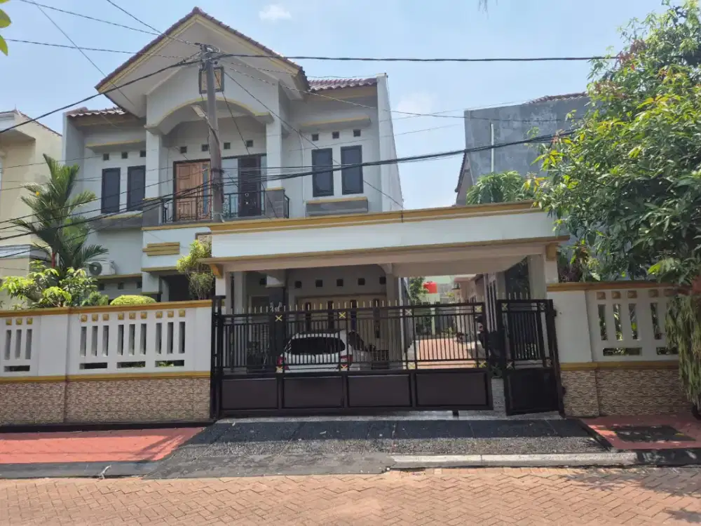 Rumah 2 Lantai + 3 Kontrakan 2 Lantai Full