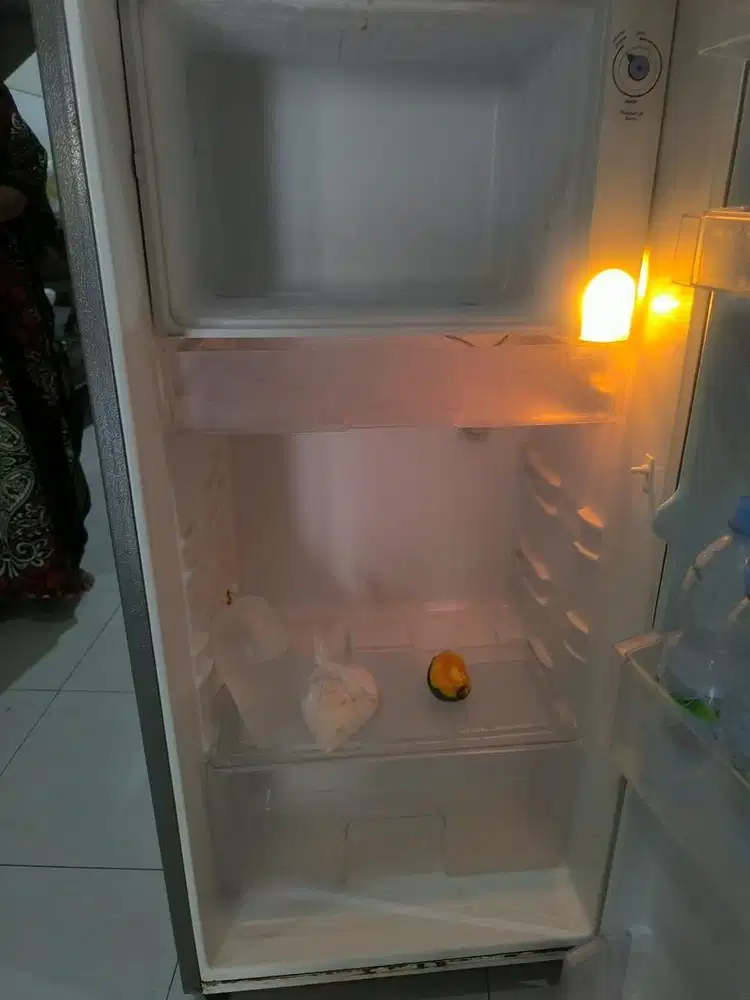 Lemari es / freezer