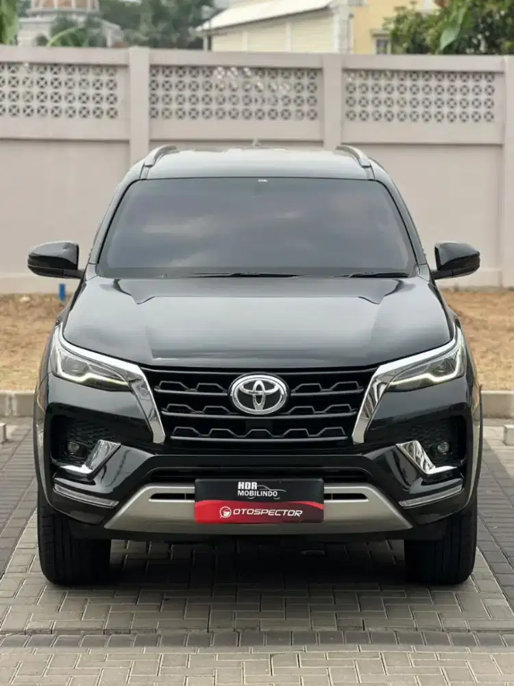 Toyota Fortuner 2.4 VRZ AT 2021