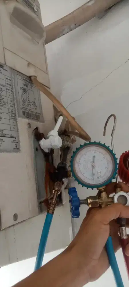 Menerima jasa service AC perbaikan AC dll