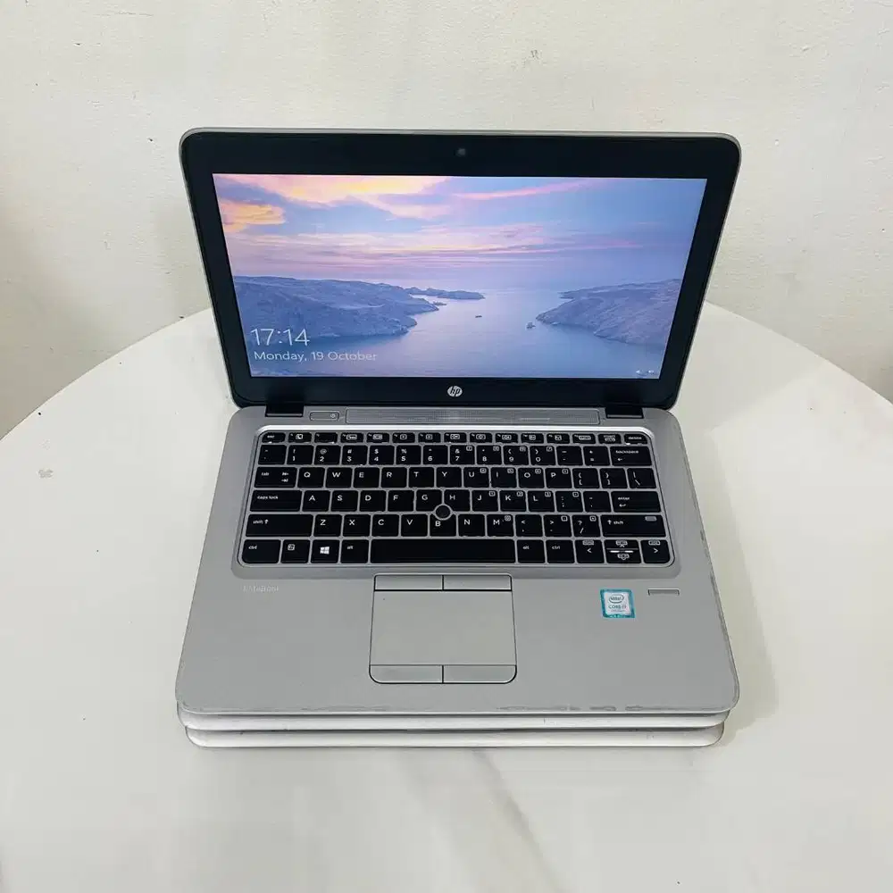 LAPTOP HP 820 G4 I7 GEN7 8/256 LAYAR 12.5 INCH *EC