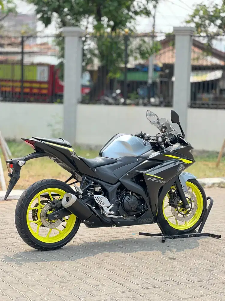 KM LOW! YAMAHA R25 OLD SILVER 2018 PAJAK PANJANG SUPER MULUS
