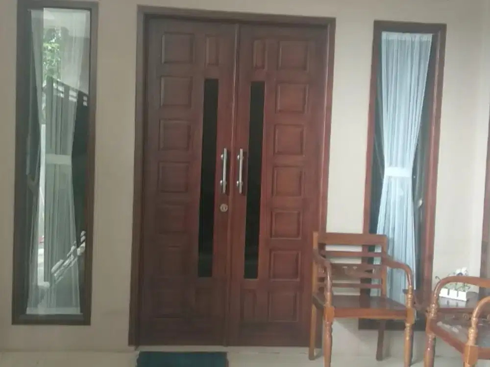 JUAL BUTUH RUMAH TERAWAT SIAP HUNI & SIAP NAIK LANTAI 2 DI KOMPLEK UNISBA JATIHANDAP KOTA BANDUNG