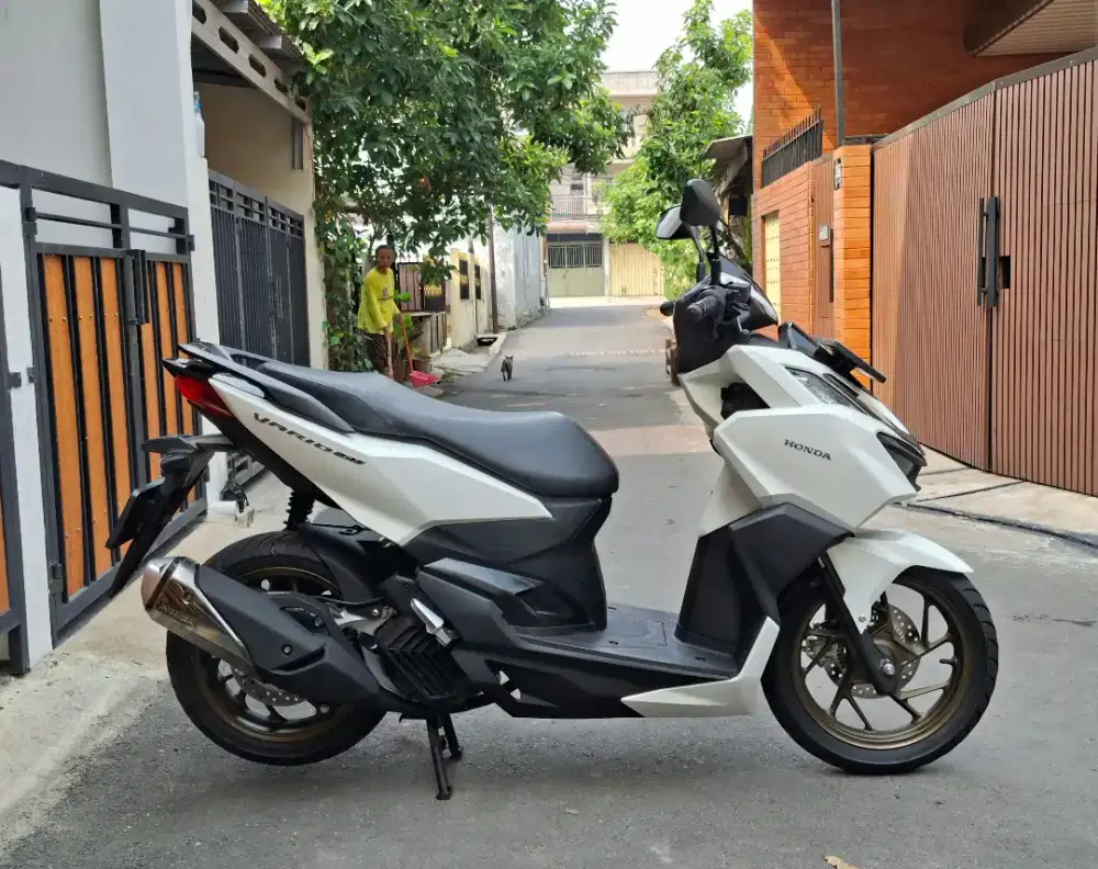 Honda Vario 160 ABS ISS (Tipe Tertinggi) MULUSSS Pajak Hidup Panjang