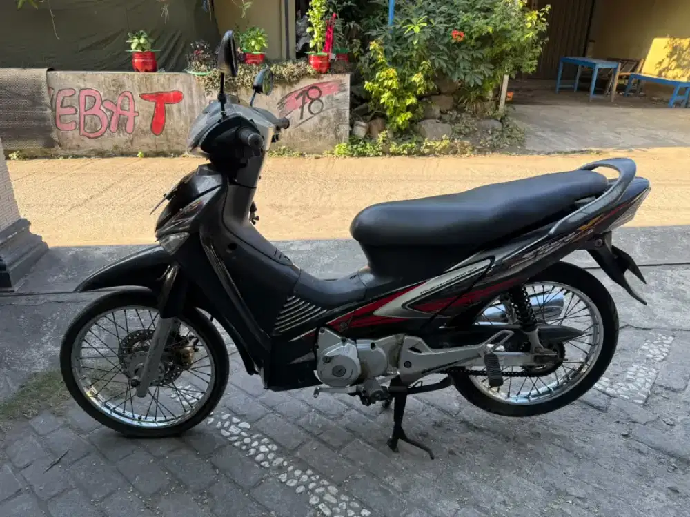 Supra 125 THN 2005 plat B Jakarta
