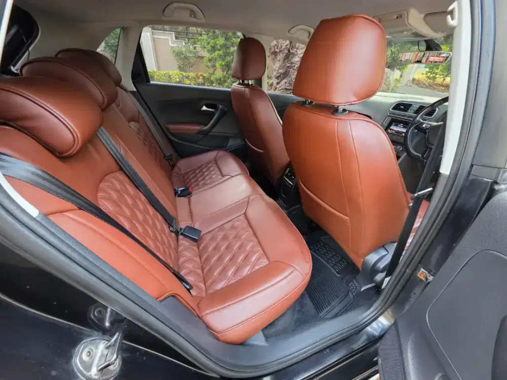 Dijual mobil pakai pribadi mulus, km rendah