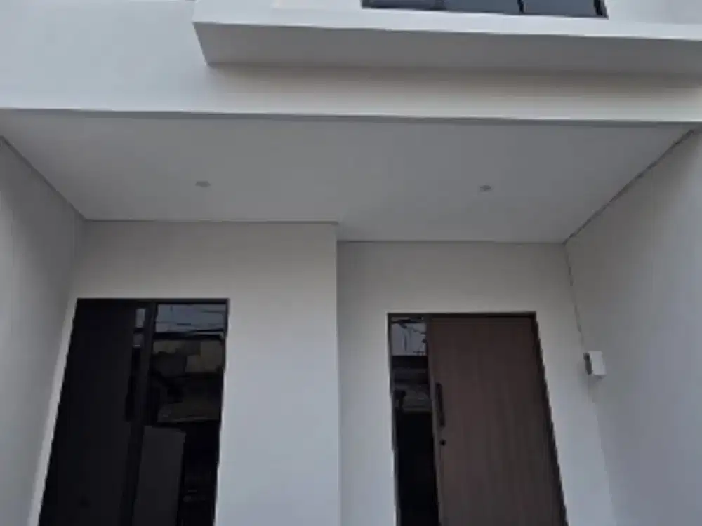 Rumah 2 Lantai Lantai Full Granit di Kelapa Gading