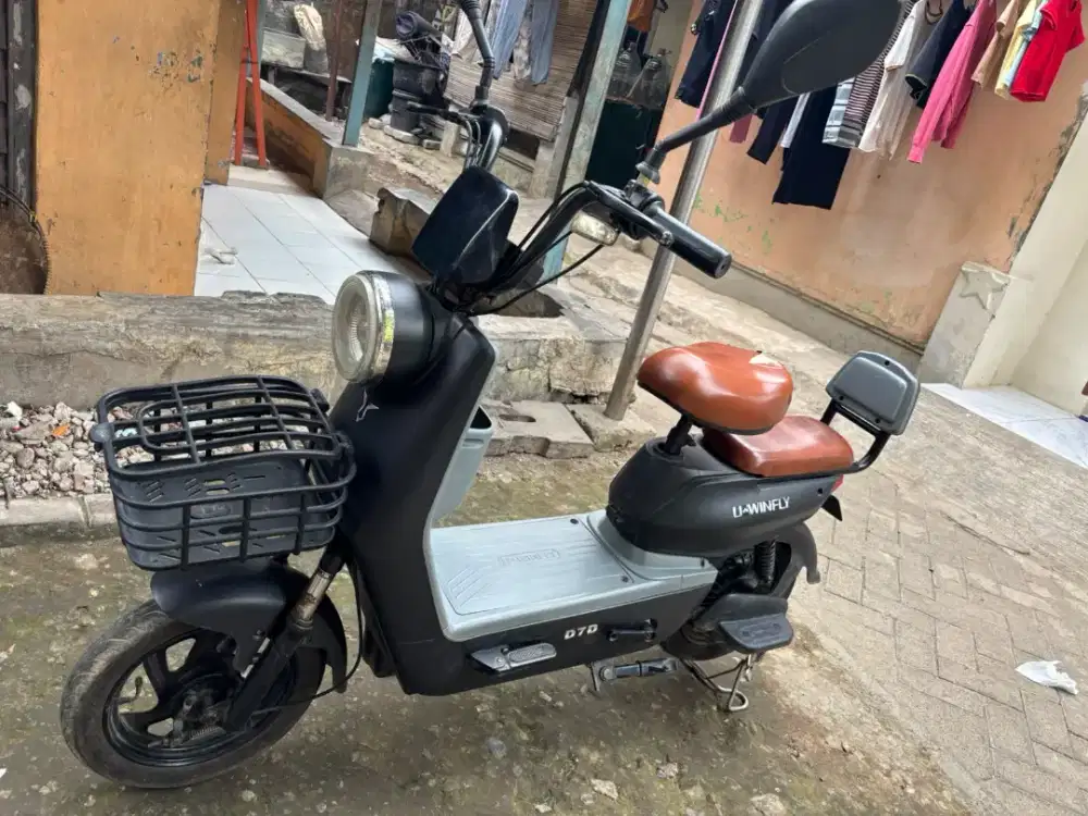 Sepeda Listrik Uwinfly