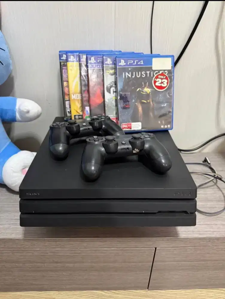 PS4 PRO 1 TB ORI
