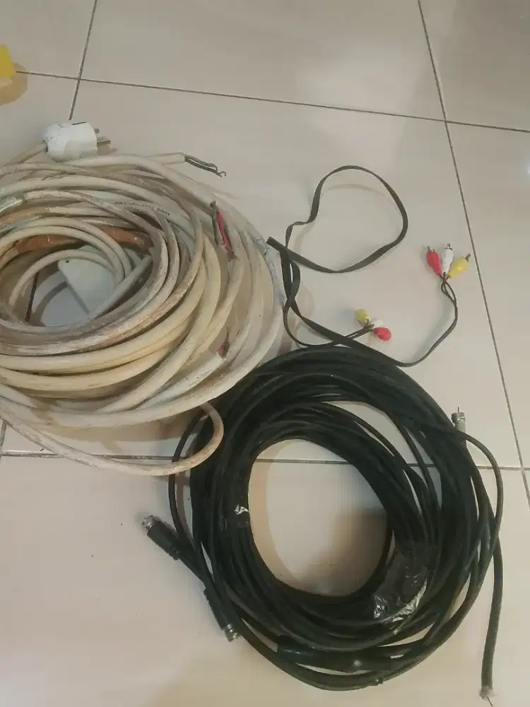 Kabel belden  antena TV 7-10meter bekas gratis kabel stop kontak