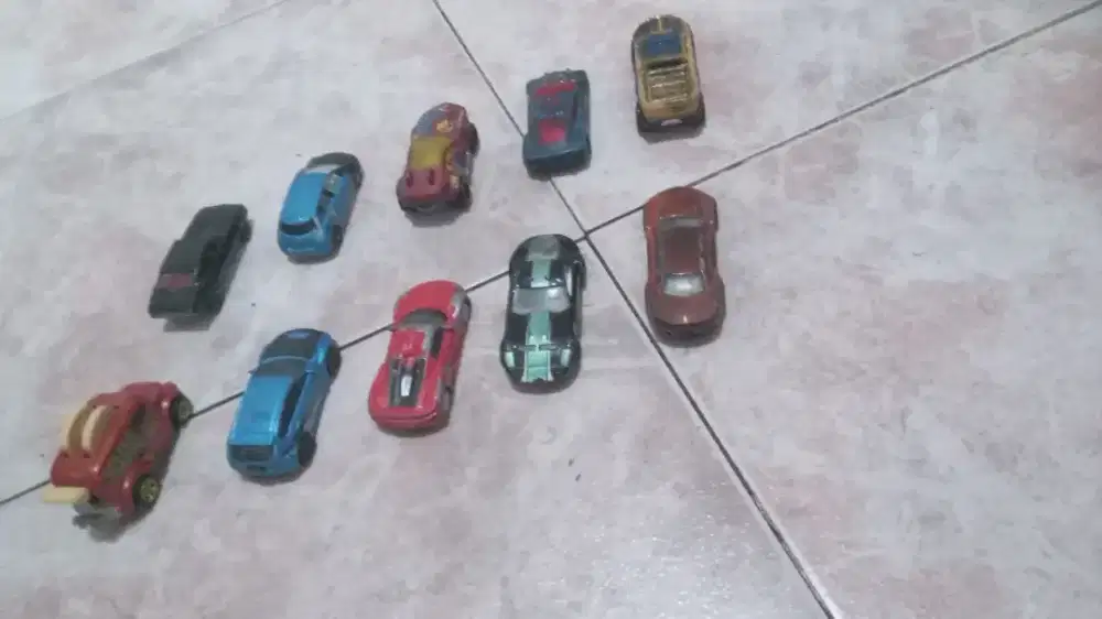 Hotwheels 10set
Koleksi