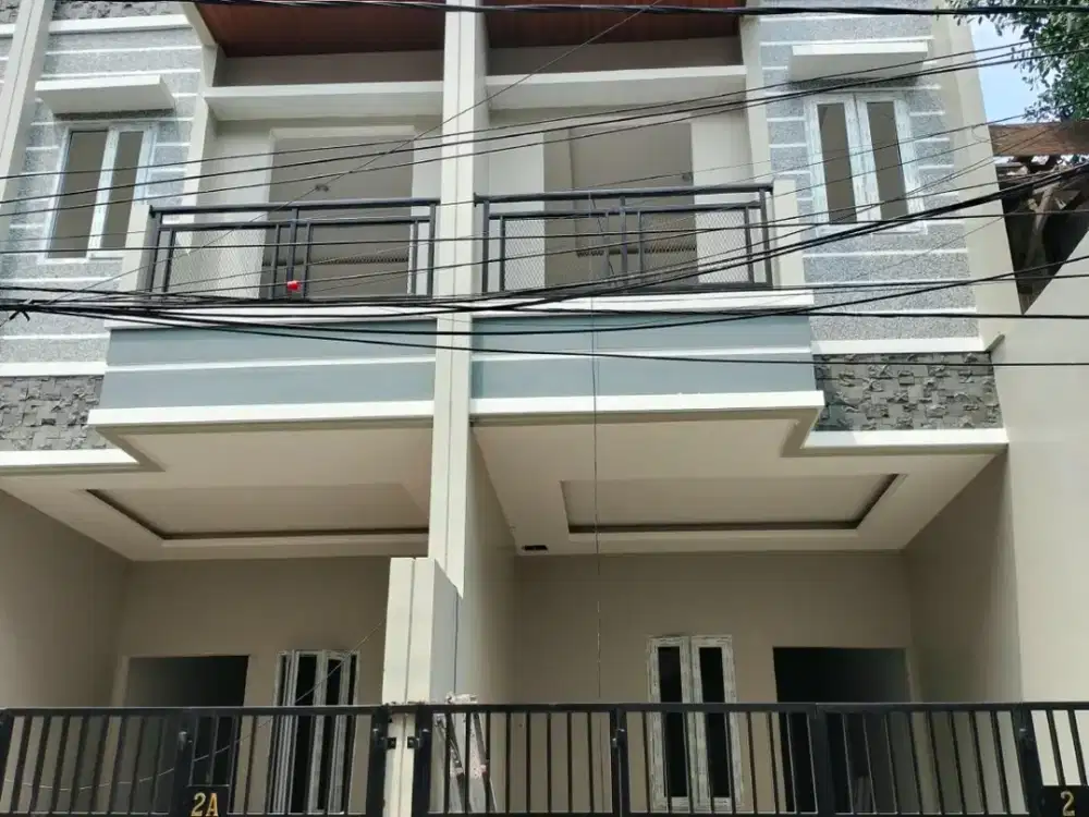 Brand New! Rumah 3,5 Lantai di Gelong Baru Tomang, View Taman Anggrek, LT 60 m², LB 188 m²