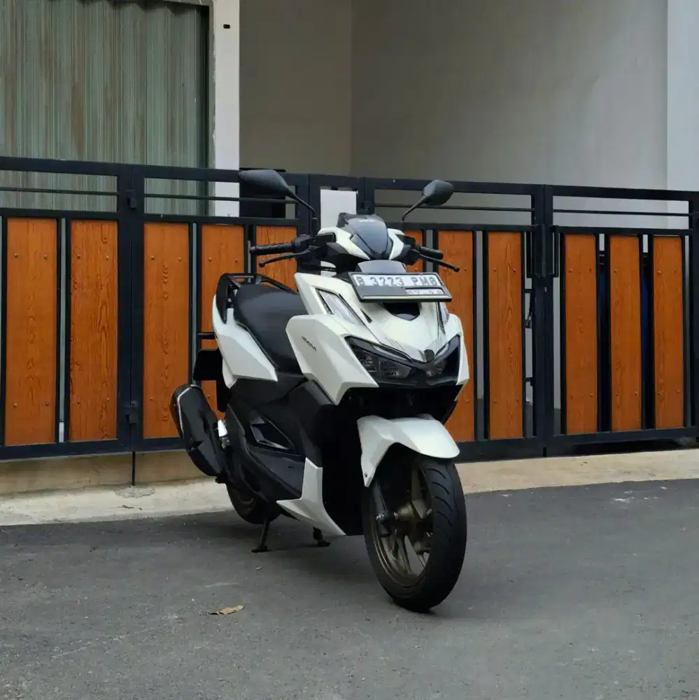 Honda Vario 160 ABS ISS (Tipe Tertinggi) MULUSSS Pajak Hidup Panjang