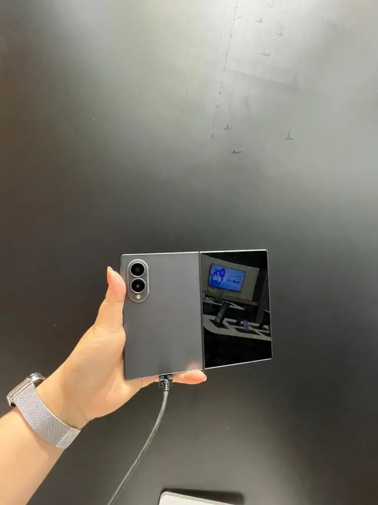 SAMSUNG GALAXY ZFOLD8 Dpatkan voucher 2.6jt