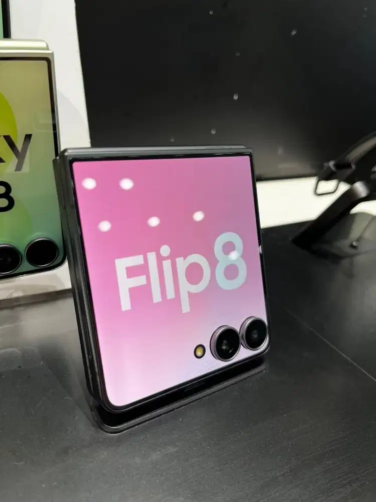SAMSUNG GALAXY ZFLIP8 Dapatkan voucher 1.7jt