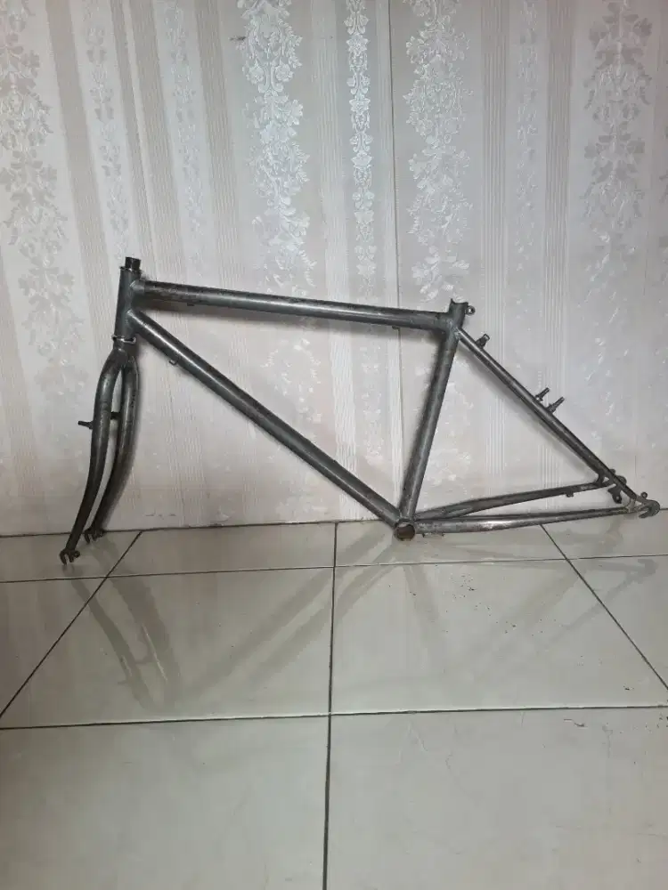Frame fedral bahan kalceran 17