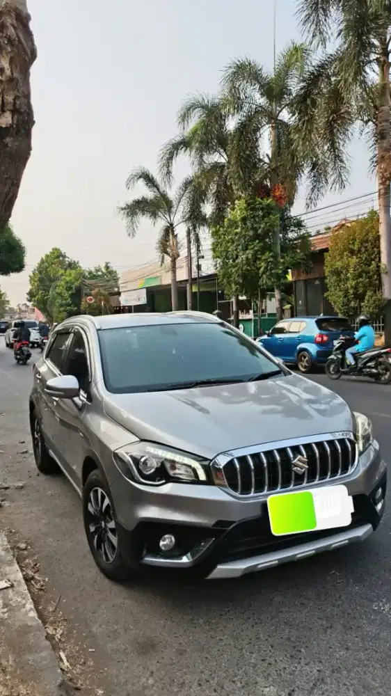 Suzuki Scross 2018