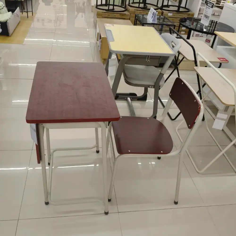 1 Set Meja Kursi & Meja Sekolah