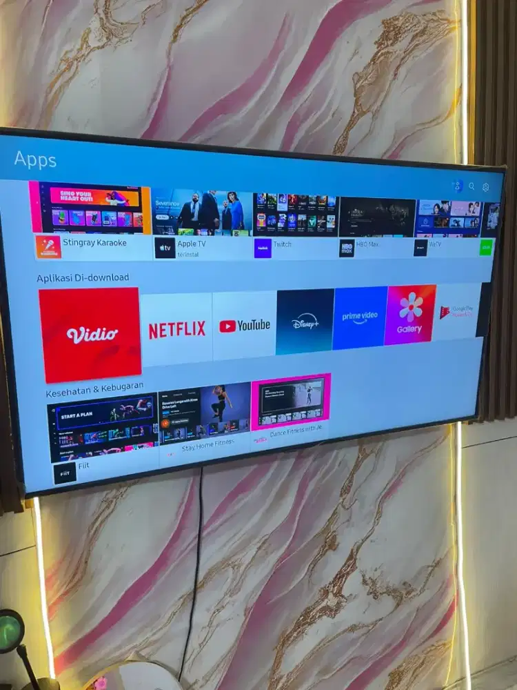 Tv samsung crystal 55 inch