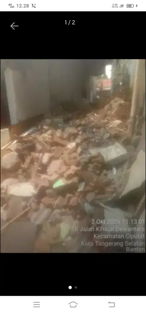 Barangkali ada yang mau puing