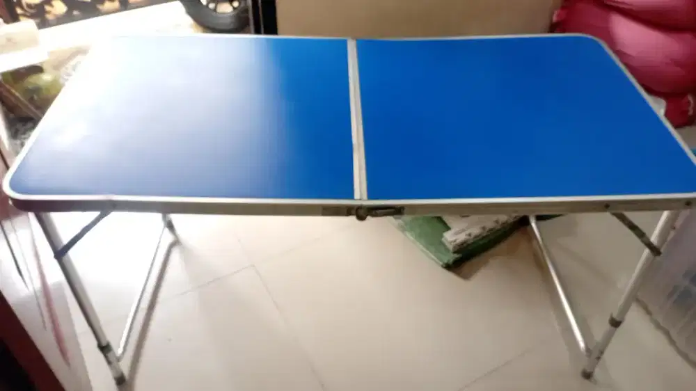 Meja lipat plus payung plus kaki