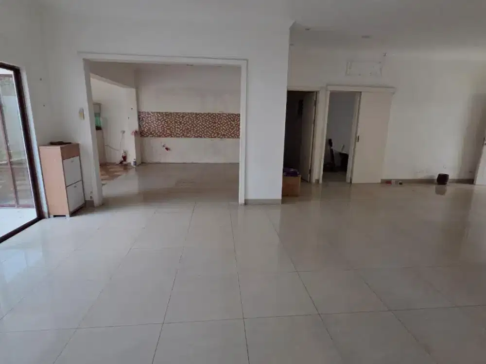Di jual rumah 2 lantai di Jakarta Garden City Jakarta Timur
