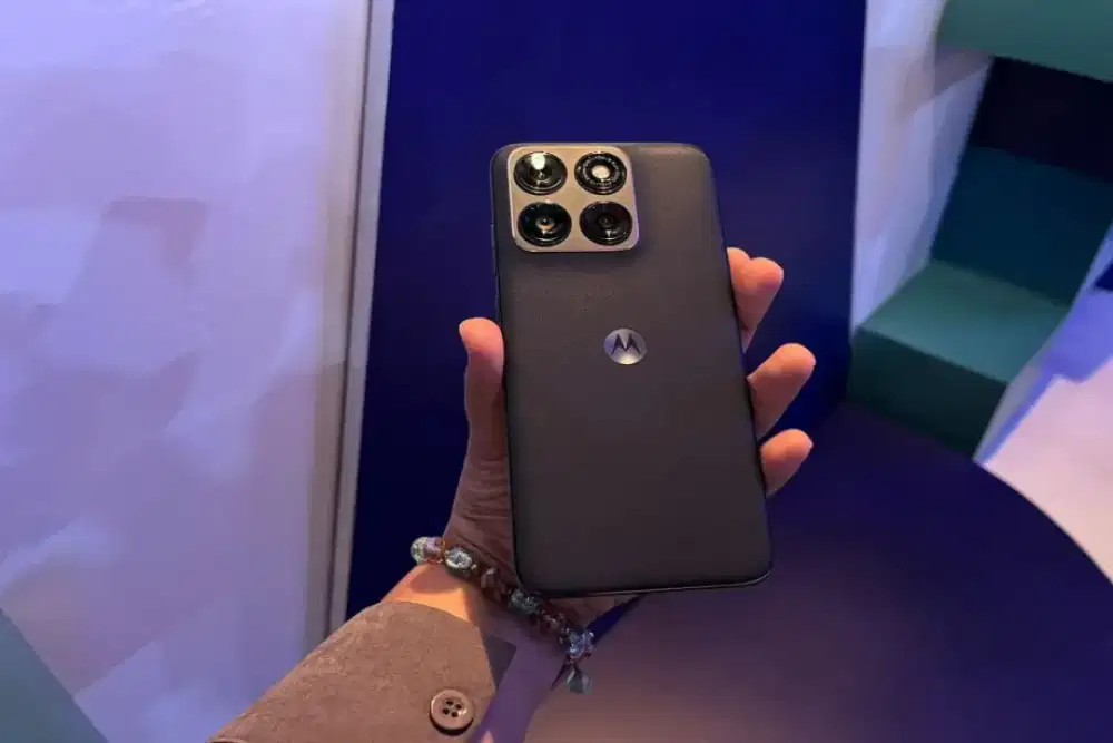 MOTOROLA EDGE 70 FUSION 5G PANTONE SILHOUETTE
