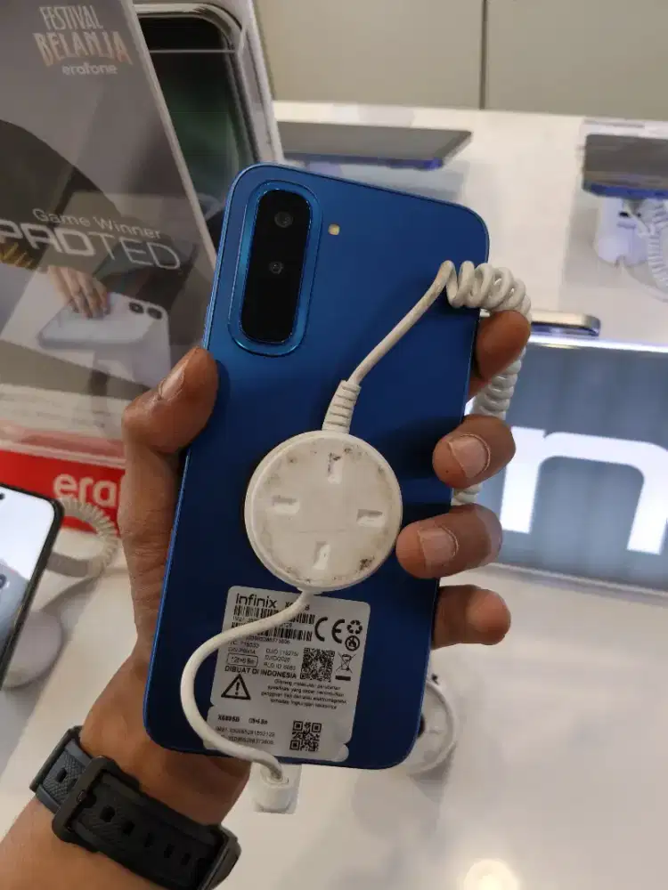 Infinix hot 70 4 128 Garansi Resmi Segelbox