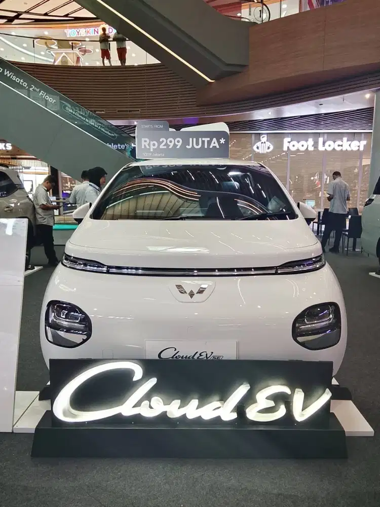 Wuling Cloud EV SE