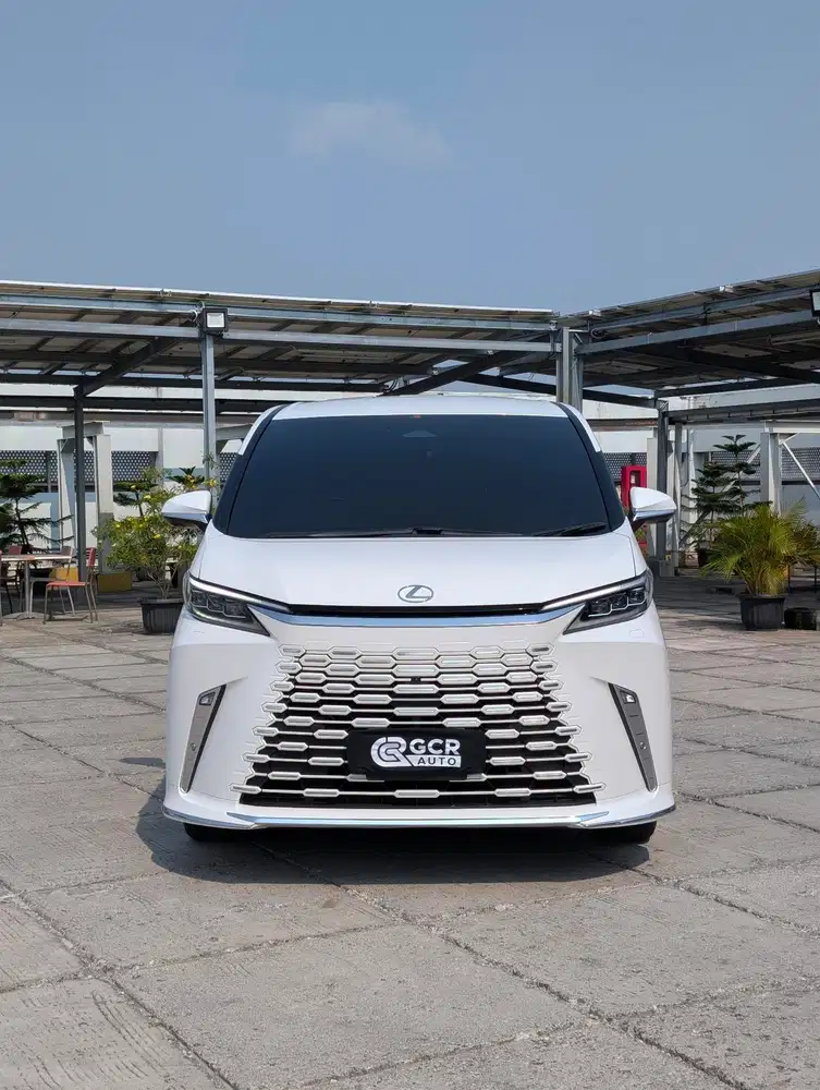 KM 22 RIBUAN RECORD! LEXUS LM 350H HYBRID 7 SEATER NIK 2024/2025